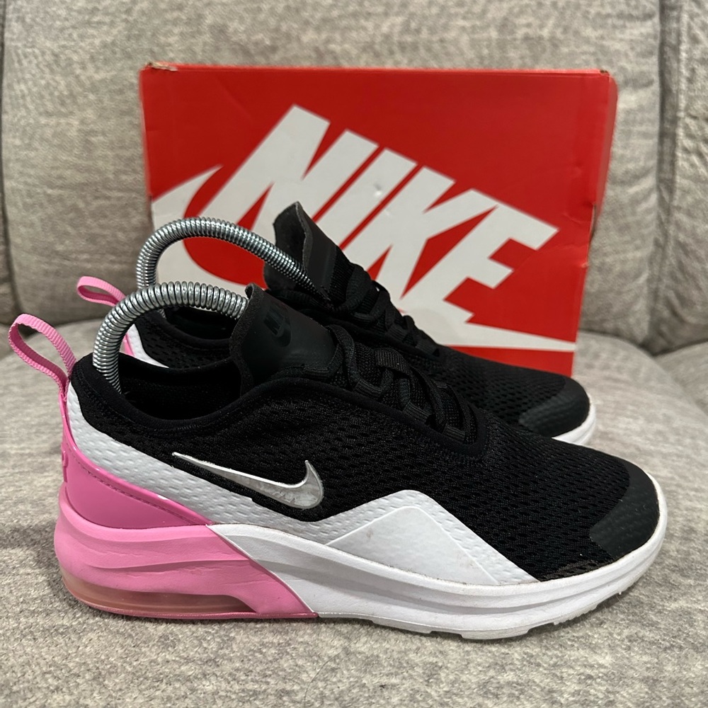 Nike Air Max Motion 2 Black / Metallic Silver & Pink Sneakers for Women,…